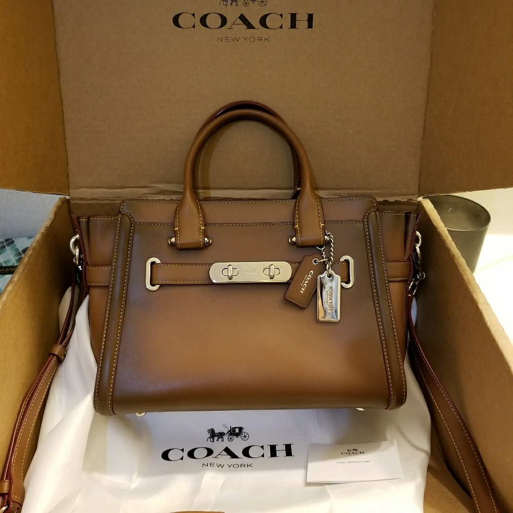 *SOLD* ❤ Coach Swagger 27 Burnished Leather